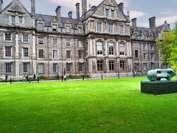 HENRY MOORE SCULPTURE