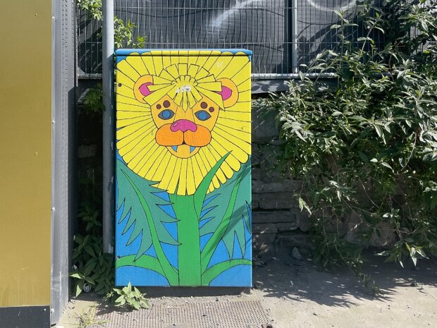 PAINT-A-BOX STREET ART