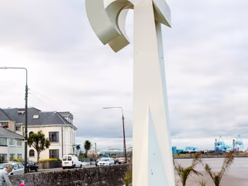 AWAITING THE MARINER The towering 20-foot sculpture, "Awaiting the Mariner," has become a familiar sight on Sandymount Strand in Dublin.