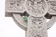 A BIRD'S NEXT WITHIN THE RING OF A CELTIC CROSS [18 MARCH 2008 GLASNEVIN CEMETERY]-236384-1