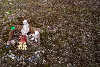 AREAS OF THE CEMETERY THAT I DO NOT NORMALLY VISIT [GLASNENIN 18 MARCH 2008]-236341-1
