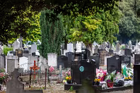 AREAS OF THE CEMETERY THAT I DO NOT NORMALLY VISIT [GLASNENIN 18 MARCH 2008]-236366-1