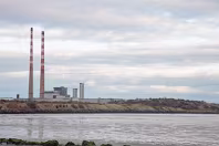 SANDYMOUNT STRAND AS IT WAS IN 2008 [AVOID THE END NEAREST MERRION STRAND EVEN NOW IN 2024]-235975-1
