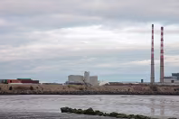 SANDYMOUNT STRAND AS IT WAS IN 2008 [AVOID THE END NEAREST MERRION STRAND EVEN NOW IN 2024]-235977-1