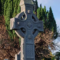 WHY I CHOOSE LANDSCAPE OVER PORTRAIT ALMOST ALL OFF THE TIME [THE GLASNEVIN CEMETERY SQUARE CROP EXPERIMENT]-269475