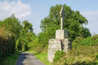 HIGH CROSS NEAR TULLY CHURCH [DISCOVERED AND SAVED BY JAMES F GREHAN]-235986-1 SONY DSC