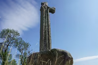 THE MORE WEATHERED CROSS AT TULLY [IN A FIELD ACROSS THE ROAD FROM THE CHURCH]-236057-1 SONY DSC