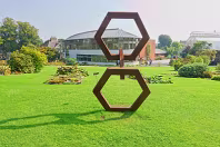 STEVE DOODY - HEXAGON - COULD BE IT BE STEEL [SCULPTURE IN CONTEXT 2014]-235074-1