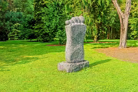 NOMADIC FAMILY BY BLESSING SANYANGA [SCULPTURE IN CONTEXT 2014]-235064-1