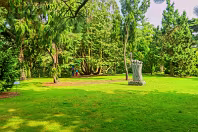 NOMADIC FAMILY BY BLESSING SANYANGA [SCULPTURE IN CONTEXT 2014]-235065-1