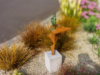 SCULPTURE 2014 Sculpture in Context promotes artists and creates opportunities for practicing artists to exhibit their works in a wider...