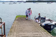 CLONTARF PIER AND SLIPWAY [NEAR THE CLONTARF YACHT CLUB]-244435-1