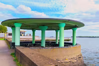 RETRO WIND SHELTERS AND OTHER STRUCTURES IN CLONTARF [DESIGNED IN 1934 BY HERBERT SIMMS]-244374-1