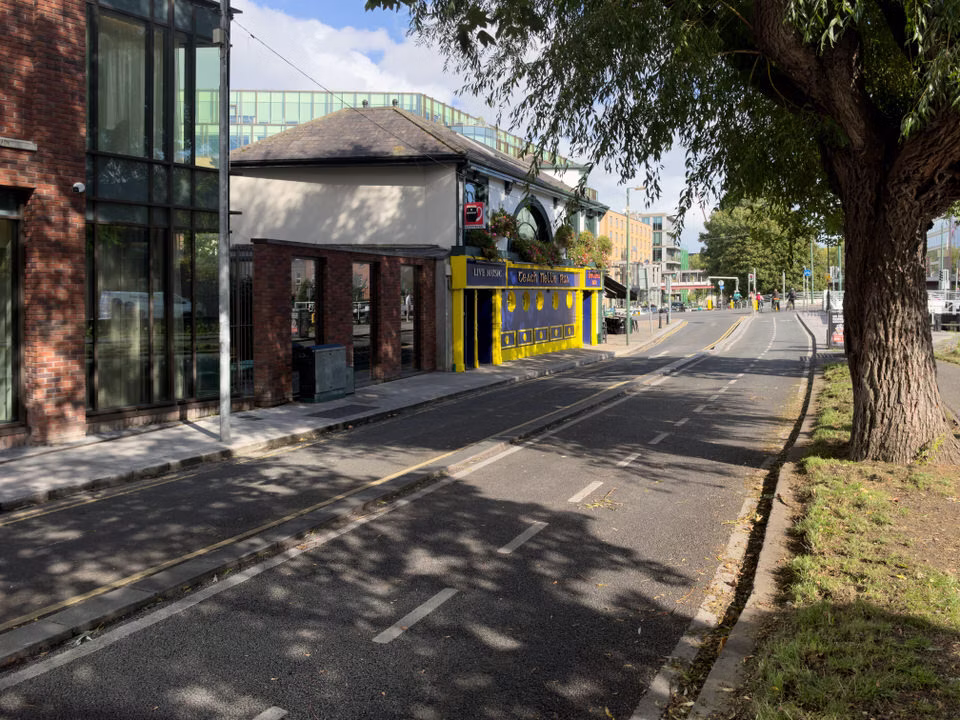 Charlemont Mall