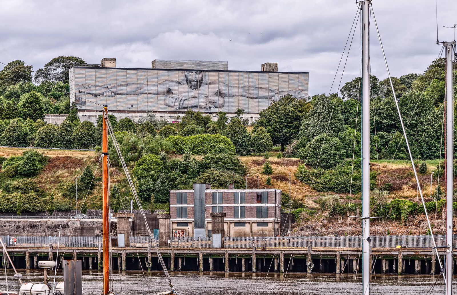 101 Examples of Waterford Street Art and Murals