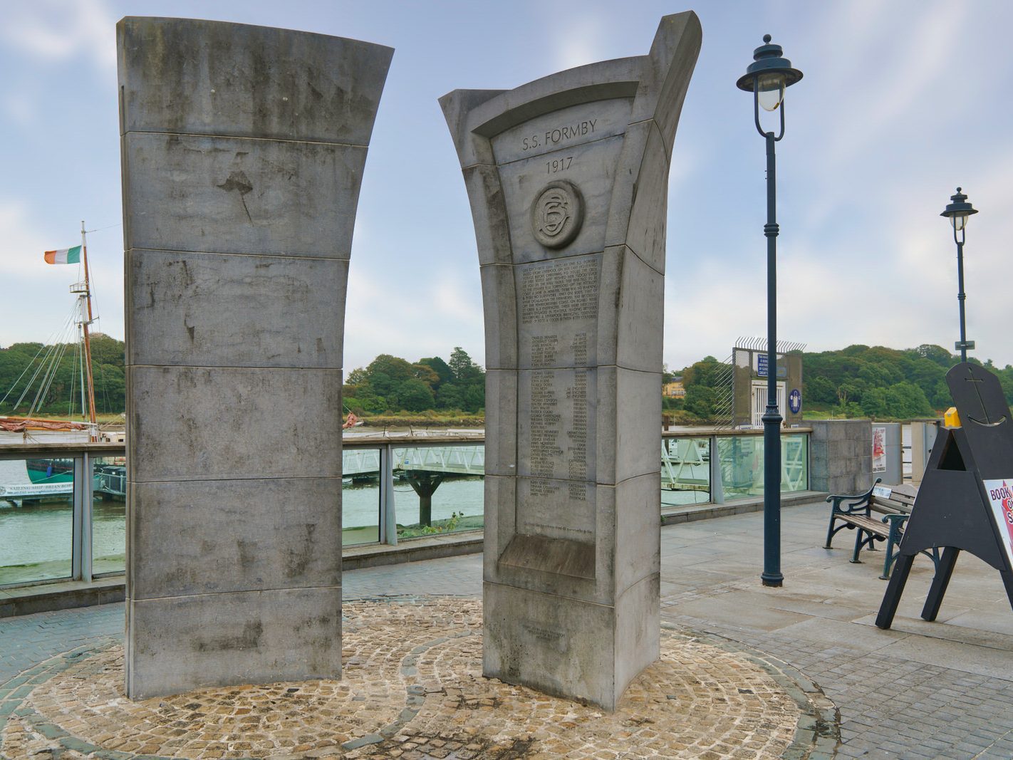 FORMBY-CONNINGBEG MEMORIAL ON THE QUAYS IN WATERFORD 006