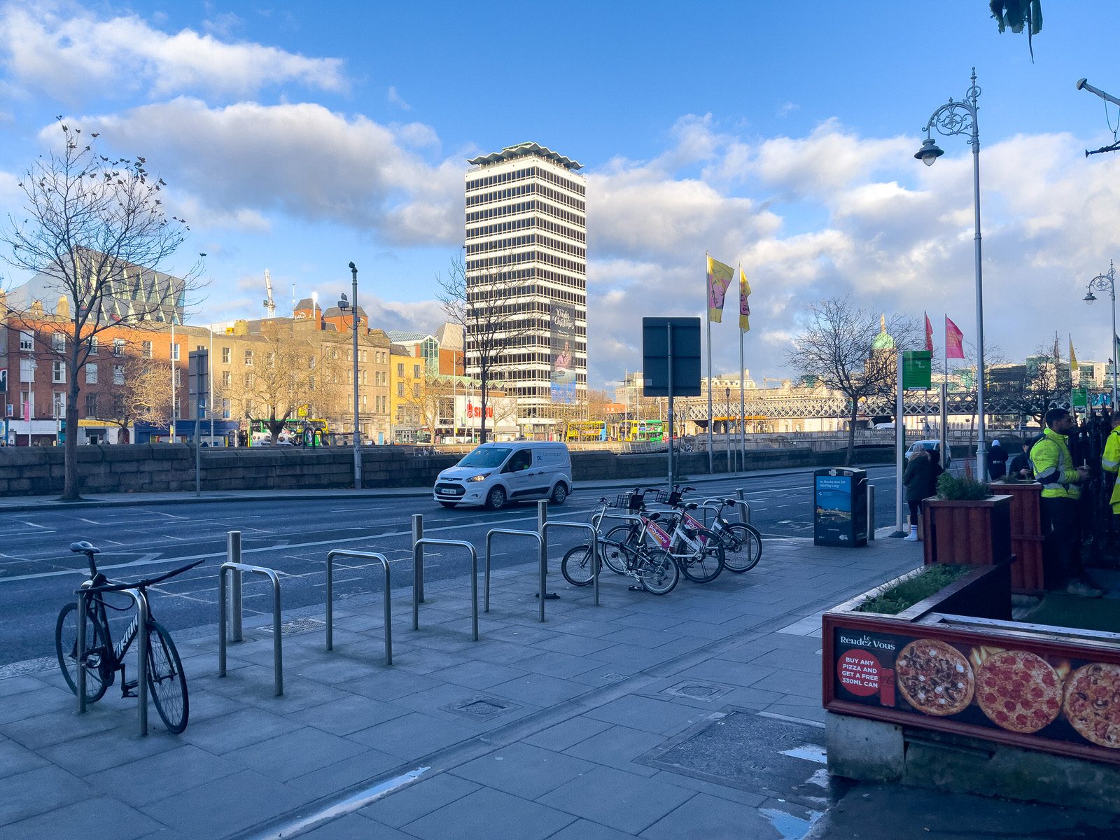 A WALK ALONG BURGH QUAY [THE SOUTH QUAYS IN DUBLIN CITY]-225514-1