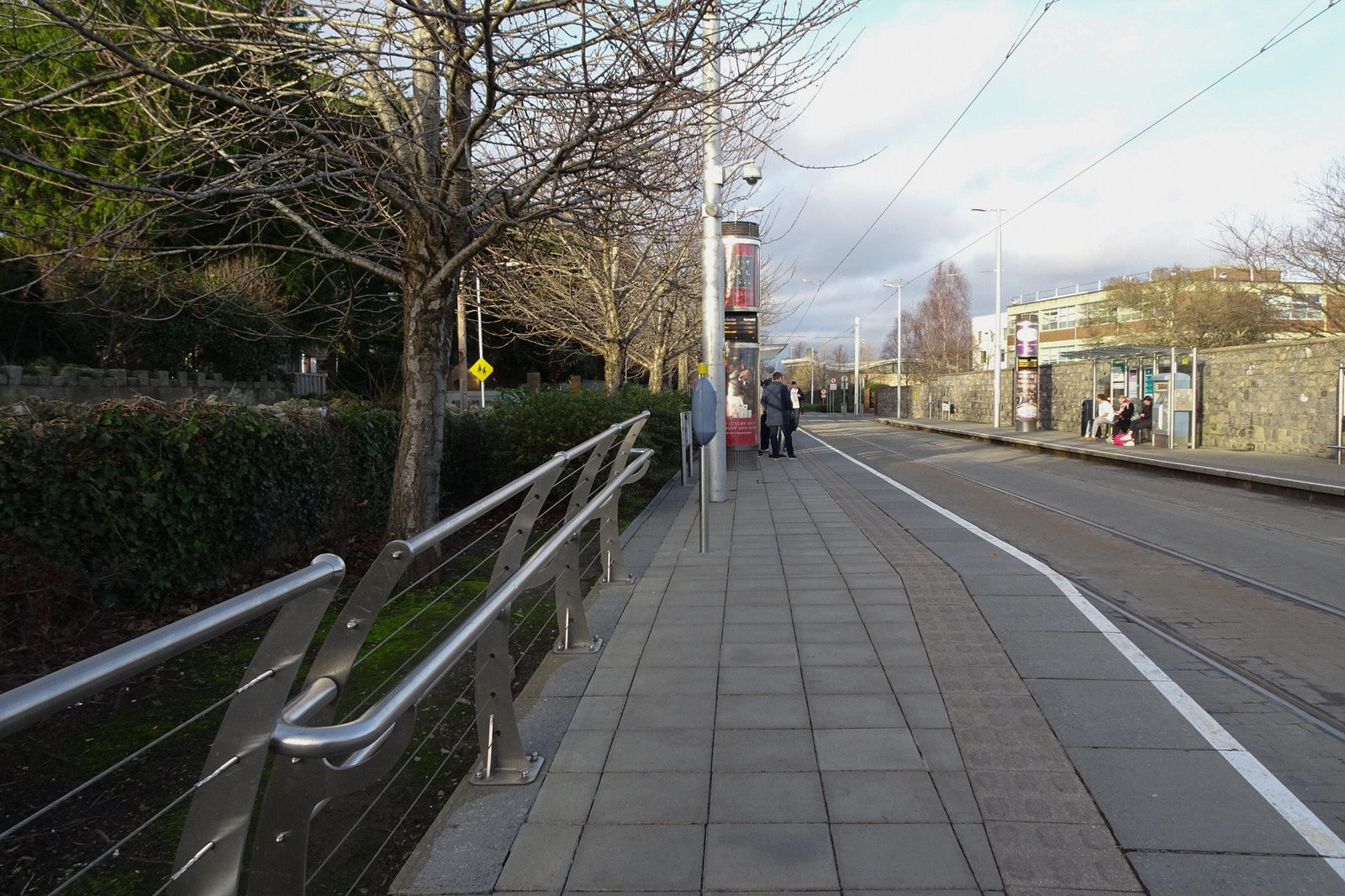 THE MILLTOWN LUAS TRAM STOP A FEW DAYS BEFORE CHRISTMAS DAY [AND NEARBY]-226261-1