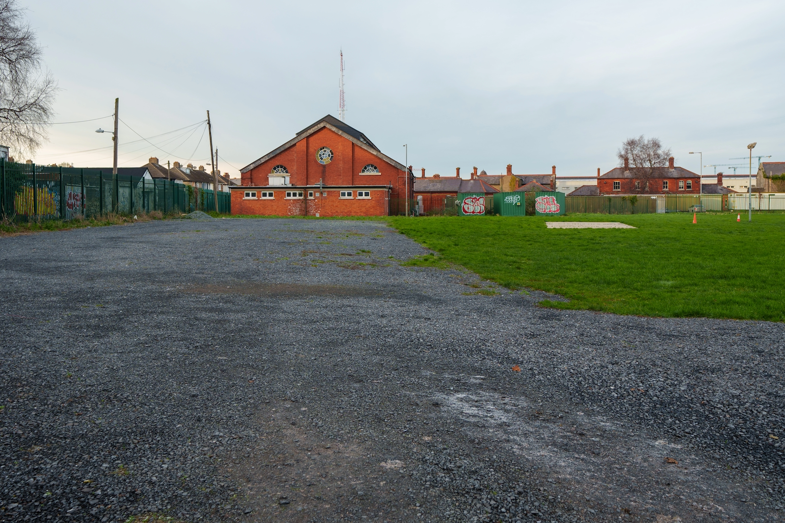 THIS ONCE WAS HEN AND CHICKEN LANE [MOUNT DRUMMOND AVENUE]-227279-006